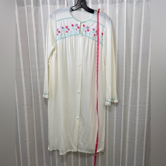 Vintage Robe Dressing Gown House‎ Dress Housecoat Embroidered 100% Nylon Size M - Picture 10 of 14